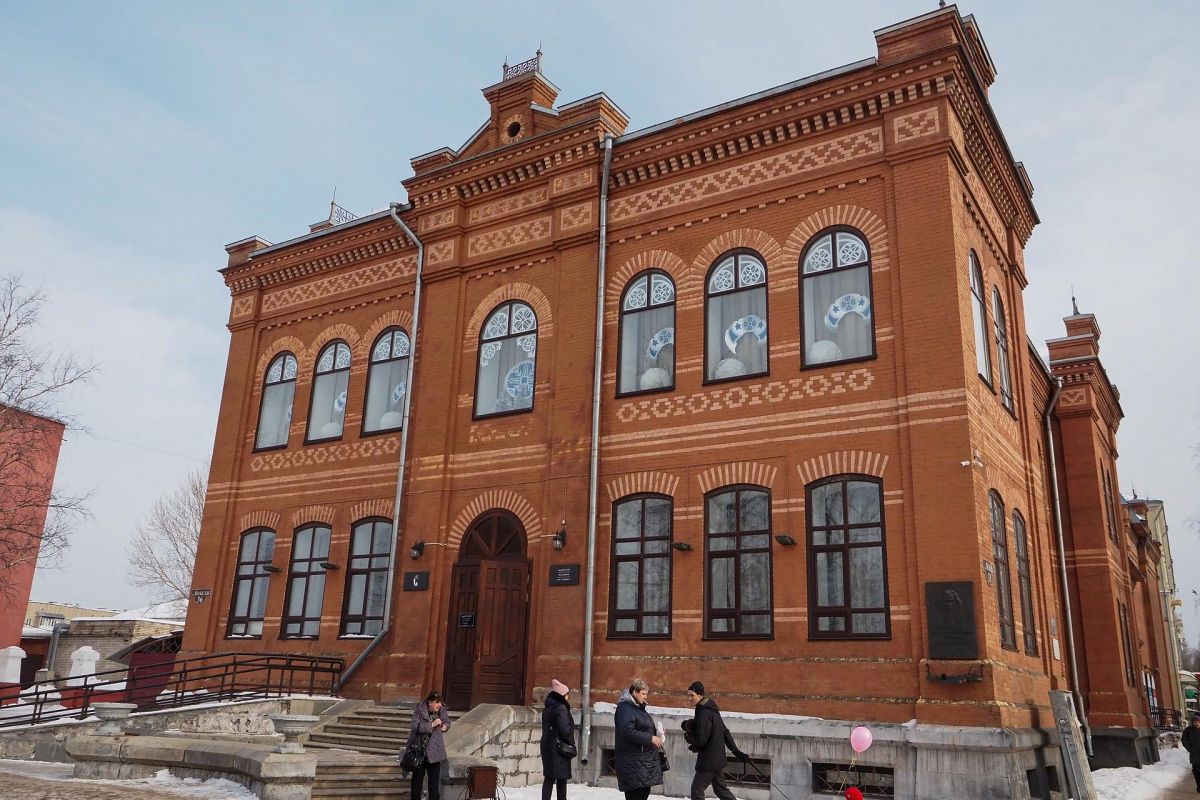 Театральное путешествие в Лысьву. Спектакль "То самое" 12+