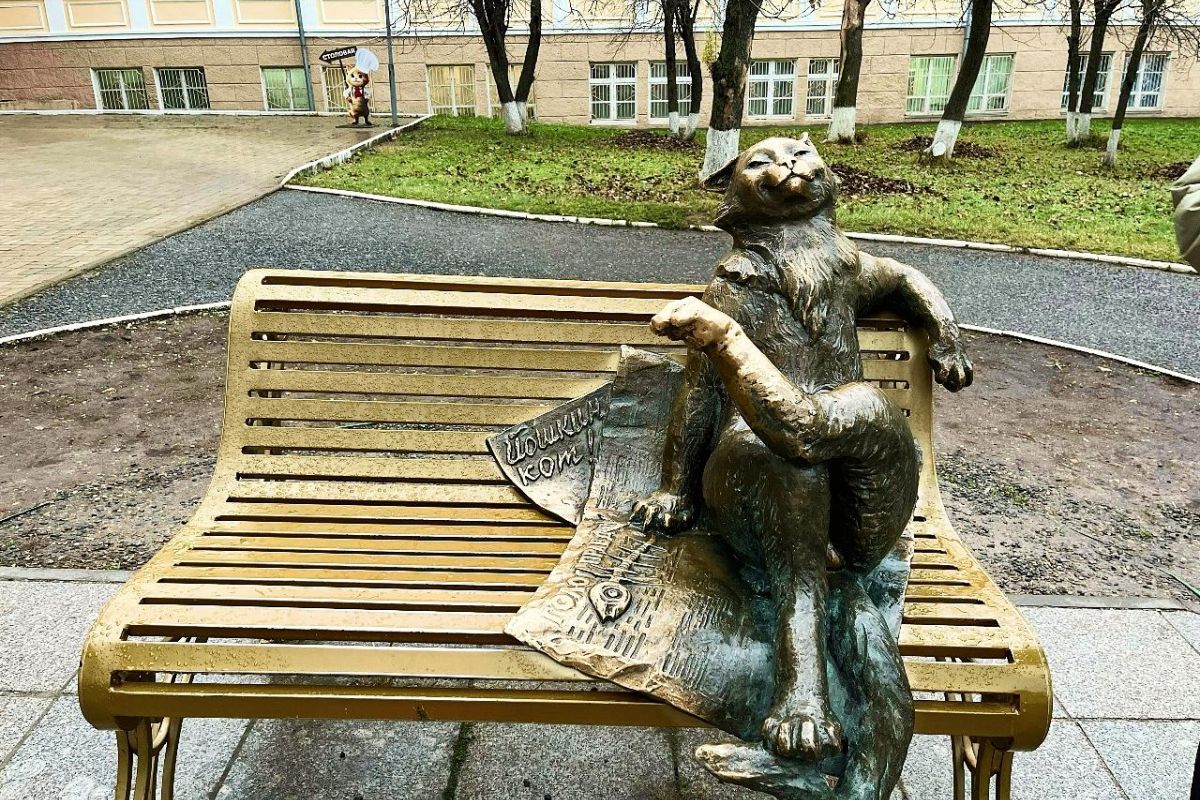 Йошкар-Ола: марийский колорит, Йошкин кот и набережная Брюгге